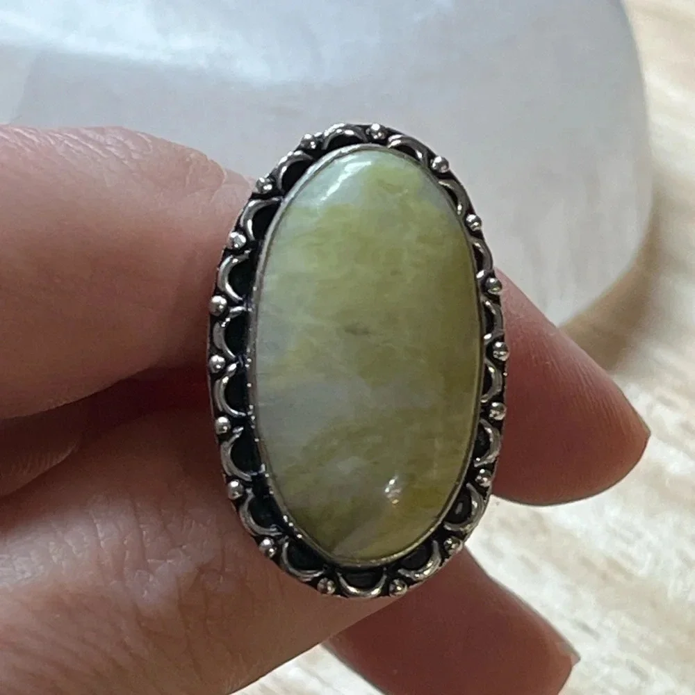 SILVER PLATED GEMSTONE RING SERPENTINE SIZE 6.5